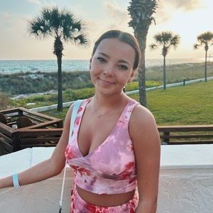 Meet your Posher, Madison